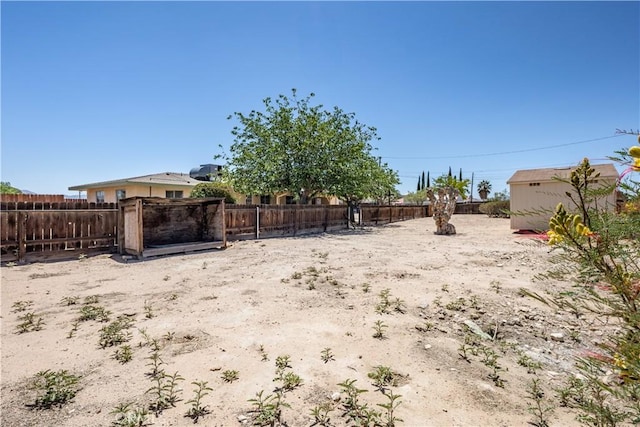 15156 Kinai Rd, Apple Valley, CA 92307 - view of fenced backyard