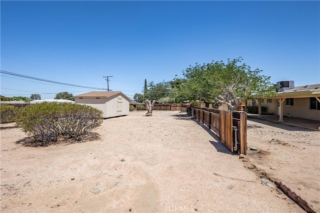 15156 Kinai Rd, Apple Valley, CA 92307 - view of yard