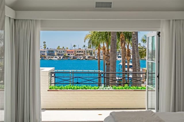 2401 Bayshore Dr, Newport Beach, CA 92663 - photo 31