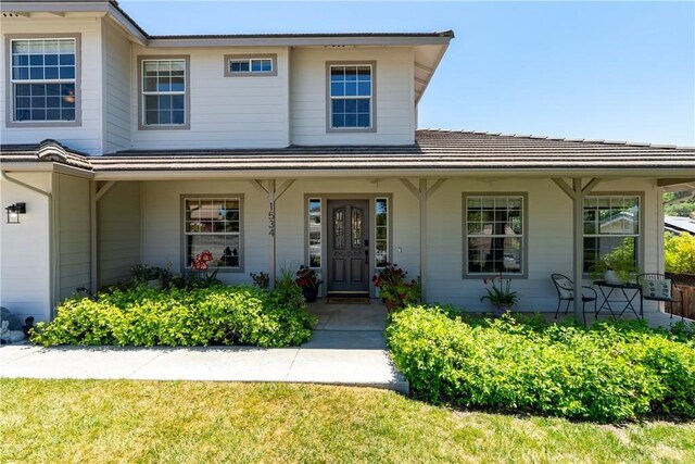 1534 Via Arroyo, Paso Robles, CA 93446 - view of front of property featuring covered porch