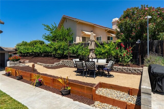 1534 Via Arroyo, Paso Robles, CA 93446 - view of patio featuring outdoor dining area