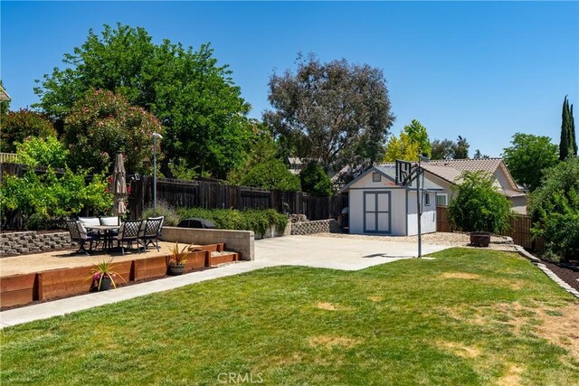 1534 Via Arroyo, Paso Robles, CA 93446 - view of yard featuring a patio and an outdoor fire pit