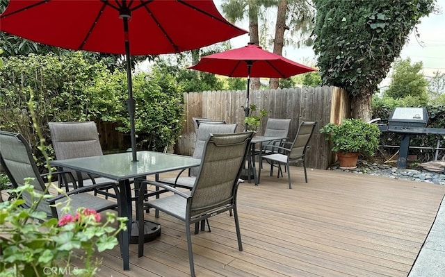 4660 Coldwater Canyon Ave Unit 4, Studio City, CA 91604 - wooden terrace with outdoor dining space