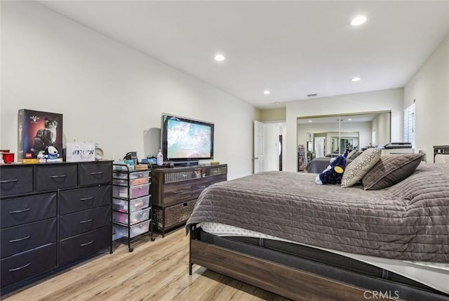 7117 Vanscoy Ave, North Hollywood, CA 91605 - bedroom featuring light wood-style flooring, recessed lighting, and a closet