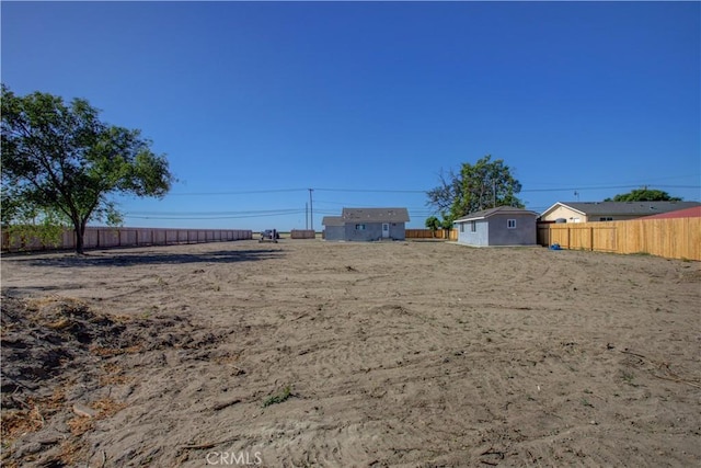 12337 W Main St, Turlock, CA 95380 - view of yard