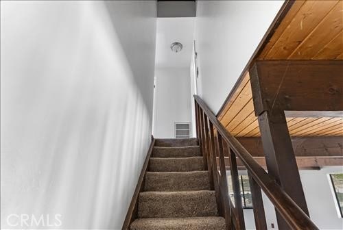 28921 Bear Valley Rd, Tehachapi, CA 93561 - view of staircase