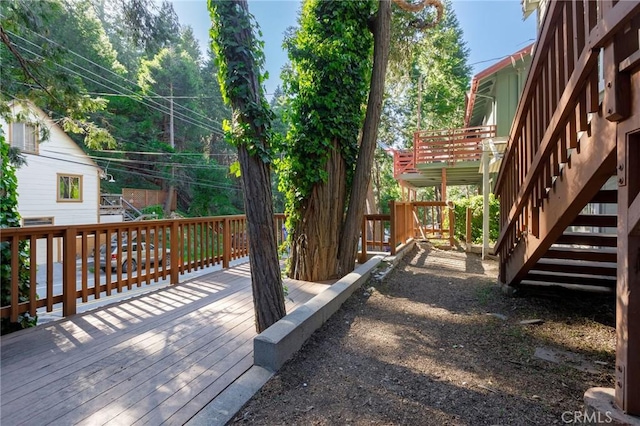 799 Fern Dr, Crestline, CA 92325 - deck with stairs