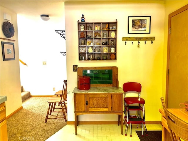 762 Esquimoux Dr, Green Valley Lake, CA 92341 - bar area featuring baseboards