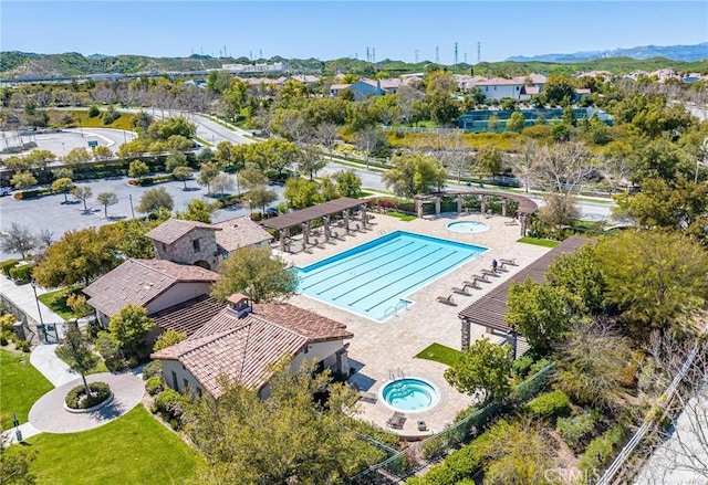 26941 Redwood Bluff Ln, Valencia, CA 91381 - bird's eye view of a pool
