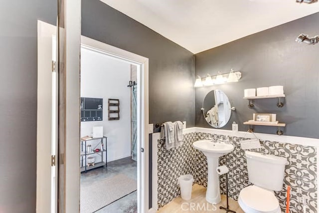 58725 Botkin Rd, Landers, CA 92285 - bathroom with toilet