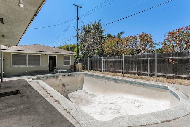 13321 Prospect Ave, North Tustin, CA 92705 - view of swimming pool with a fenced backyard