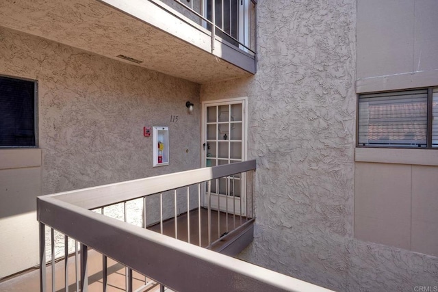 2564 Navarra Dr Unit 115, Carlsbad, CA 92009 - entrance to property featuring stucco siding