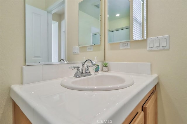 3607 Cascara Ct, Simi Valley, CA 93065 - bathroom featuring vanity