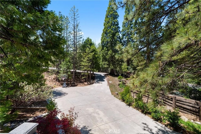 635 Grass Valley Rd, Lake Arrowhead, CA 92352 - view of home's community