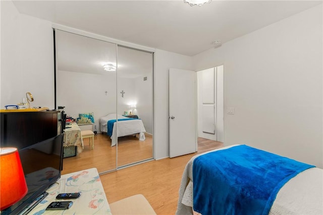 149 S Hollenbeck Ave, Covina, CA 91723 - bedroom featuring light wood-style floors and a closet
