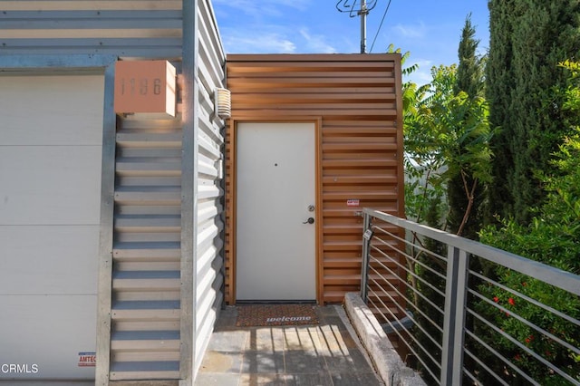 1196 Montecito Dr, Los Angeles, CA 90031 - view of outbuilding