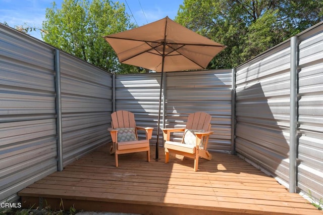 1196 Montecito Dr, Los Angeles, CA 90031 - view of wooden terrace