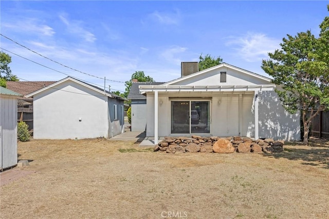417 Jefferson St, Willows, CA 95988 - rear view of house featuring a pergola