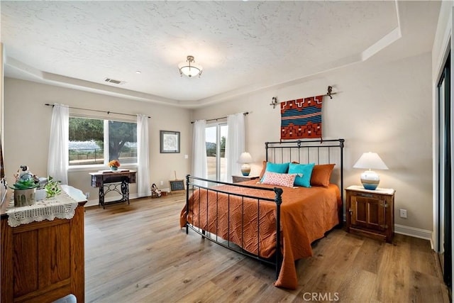 10204 Mount Olympus Valley Rd, Fallbrook, CA 92028 - bedroom featuring light wood finished floors and baseboards