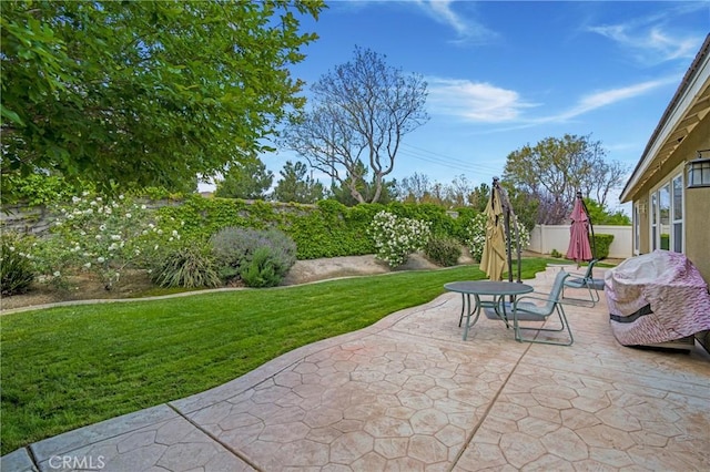 7151 Stockton Dr, Eastvale, CA 92880 - view of patio