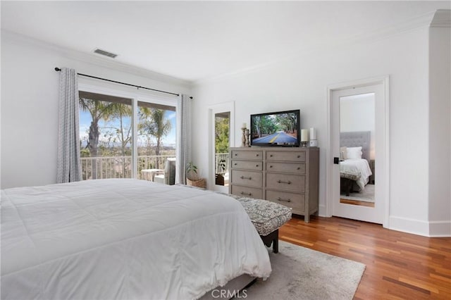 4 Sunswept Mesa, Aliso Viejo, CA 92656 - bedroom featuring ornamental molding, wood finished floors, and baseboards