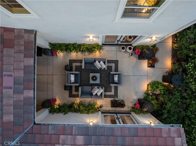 22385 Midtown Ct, Saugus, CA 91350 - view of patio / terrace