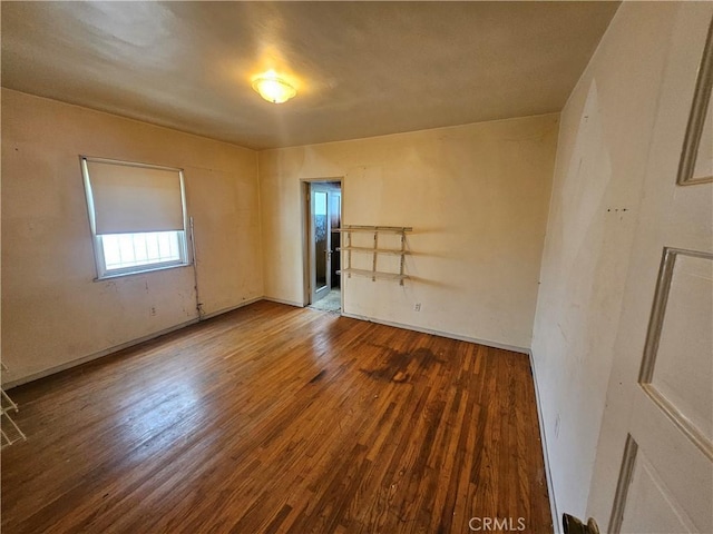549 San Juan Ave, Venice, CA 90291 - spare room featuring wood finished floors and baseboards