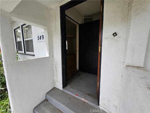 549 San Juan Ave, Venice, CA 90291 - view of exterior entry with stucco siding