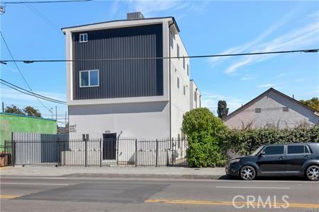 8418 S Main St, Los Angeles, CA 90003 - photo 23
