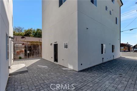 8418 S Main St, Los Angeles, CA 90003 - photo 24