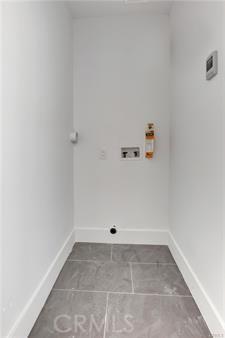 8418 S Main St, Los Angeles, CA 90003 - photo 12