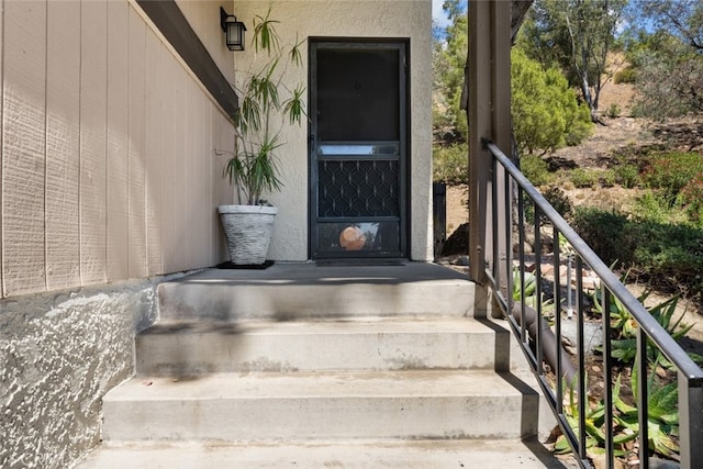 10831 Roycroft St Unit 8, Sun Valley, CA 91352 - doorway to property with stucco siding