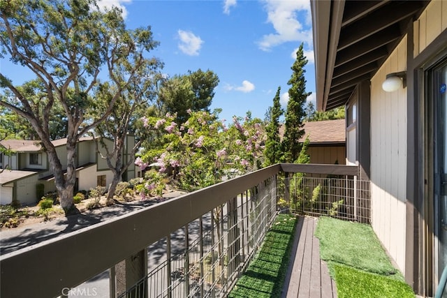 10831 Roycroft St Unit 8, Sun Valley, CA 91352 - view of balcony