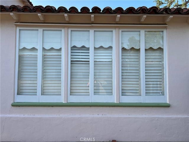 1465 N Euclid Ave, Upland, CA 91786 - exterior view of stucco siding and a tiled roof