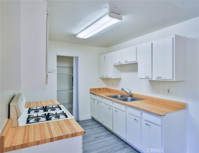 1066 N Orange St, Riverside, CA 92501 - photo 16