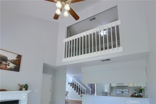 5303 State Highway 49 N Unit 14, Mariposa, CA 95338 - detailed view of white appliances and ceiling fan
