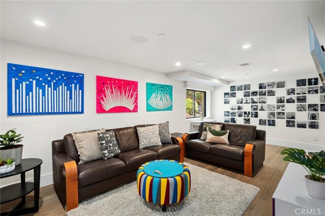1435 Cerritos Dr, Laguna Beach, CA 92651 - living room featuring hardwood / wood-style floors, recessed lighting, and baseboards