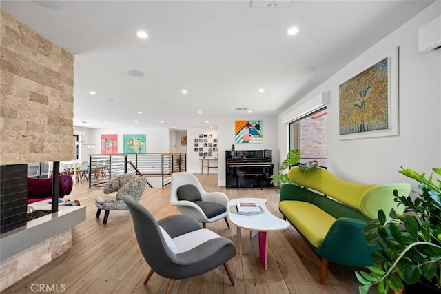 1435 Cerritos Dr, Laguna Beach, CA 92651 - living area featuring light wood-style floors and recessed lighting