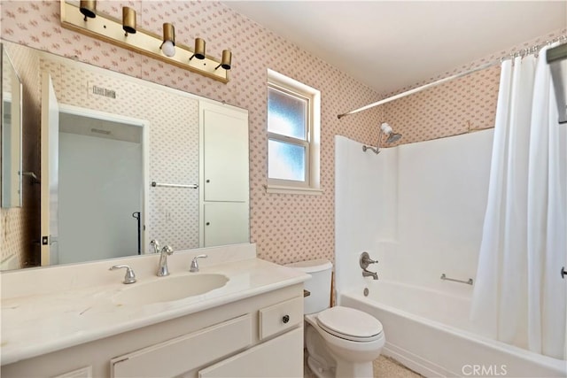 6164 Amberwood Dr, Rancho Cucamonga, CA 91701 - full bath featuring wallpapered walls, toilet, shower / bath combo, and vanity
