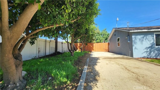 2045 S Cypress Ave, Ontario, CA 91762 - view of fenced backyard