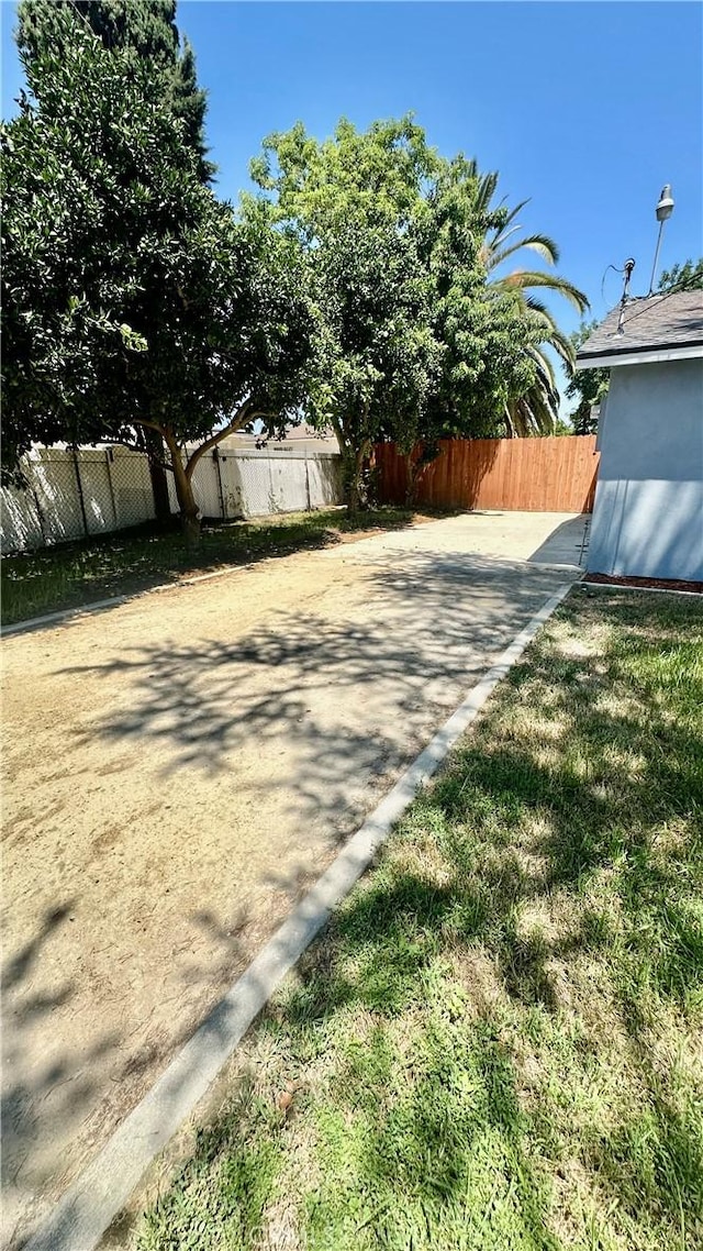 2045 S Cypress Ave, Ontario, CA 91762 - view of yard
