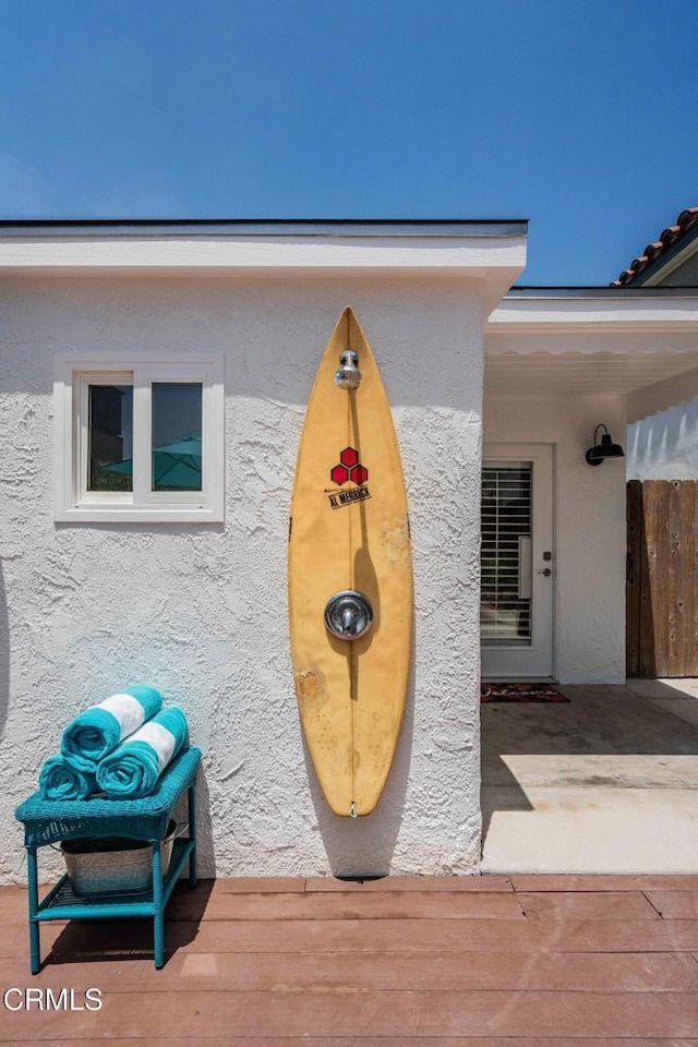 244 Cahuenga Dr, Oxnard, CA 93035 - exterior view of stucco siding