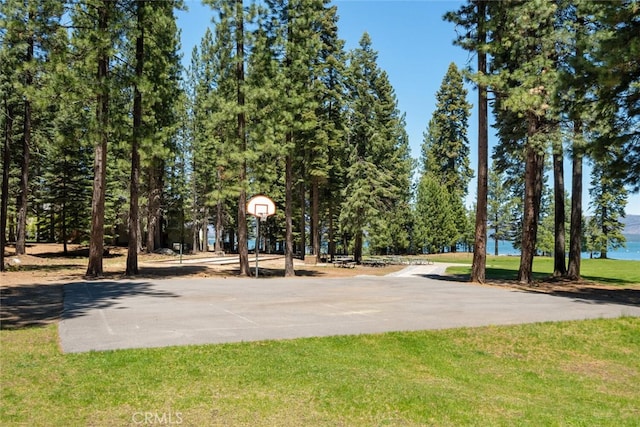 120 Top Of The W Dr, Chester, CA 96020 - view of sport court featuring community basketball court and a lawn