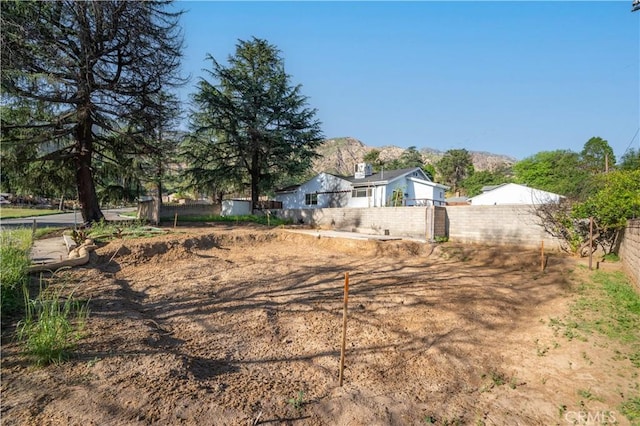 3718 El Sereno Ave, Altadena, CA 91001 - view of yard with a mountain view