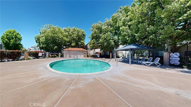 24420 Flaxwood Ln Unit 204, Newhall, CA 91321 - community pool with a patio and a gazebo