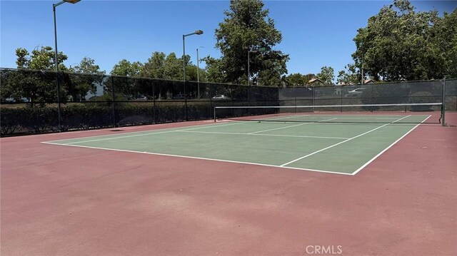24420 Flaxwood Ln Unit 204, Newhall, CA 91321 - view of tennis court with community basketball court