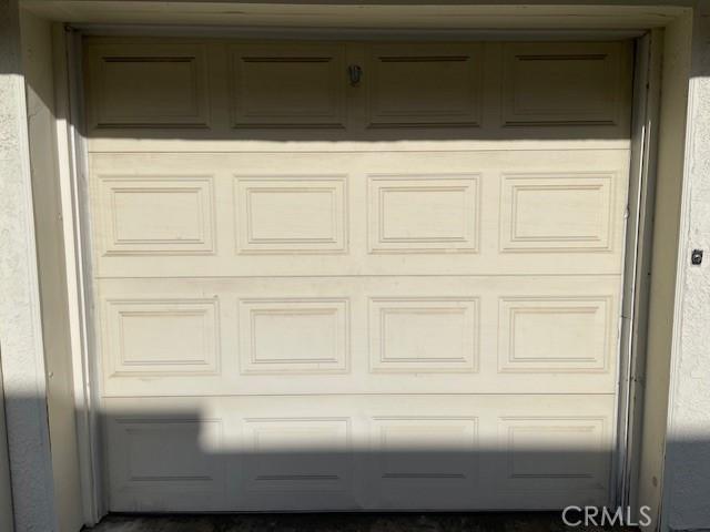 24420 Flaxwood Ln Unit 204, Newhall, CA 91321 - view of garage