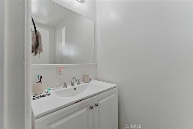 1089 E Columbia Ave, Pomona, CA 91767 - bathroom featuring vanity