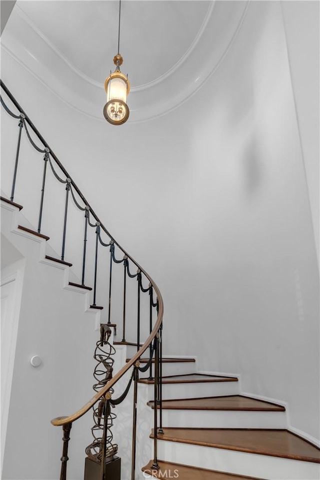 4275 Country Club Dr, Long Beach, CA 90807 - view of stairway