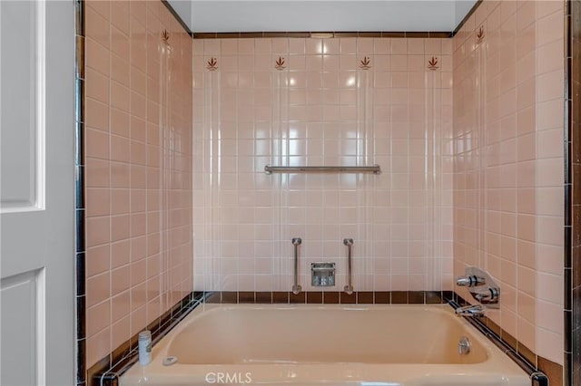 4275 Country Club Dr, Long Beach, CA 90807 - bathroom with shower / washtub combination